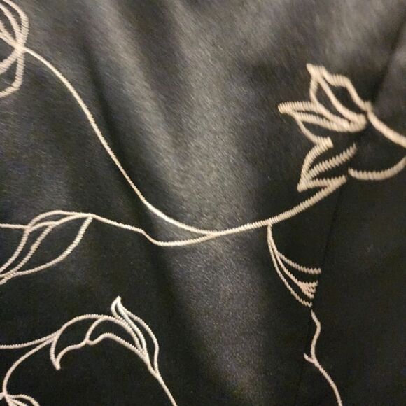 Stunning Party Dress! WHBM Black Satin with embroidered accents.Flattering flare - Picture 6 of 14